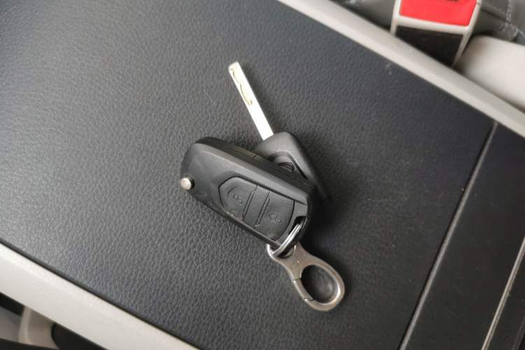 Used SAIC MAXUS G10 2018 PLUS 2.0T Automatic Elite Edition Interior 1