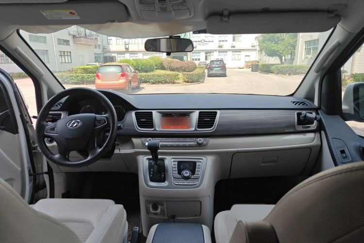 Used SAIC MAXUS G10 2018 PLUS 2.0T Automatic Smart Edition Interior 2