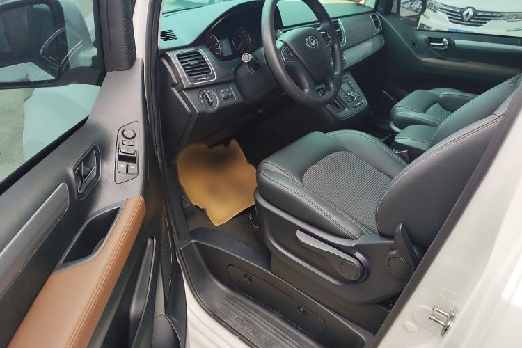 Used SAIC MAXUS G10 2018 PLUS 2.0T Automatic Smart Edition Interior 2