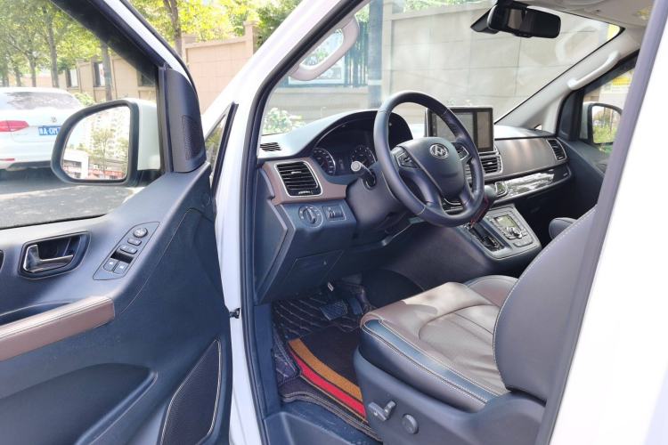 Used SAIC MAXUS G10 2018 PLUS 2.0T Automatic Luxury Edition Interior 2