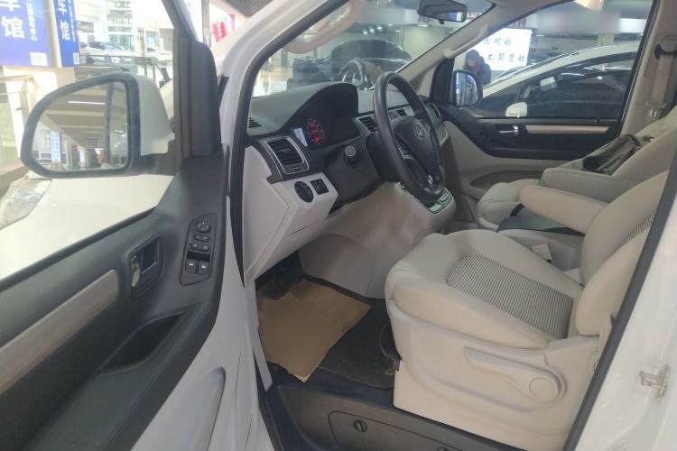 Used SAIC MAXUS G10 2018 PLUS 2.0T Automatic Smart Edition Interior 3