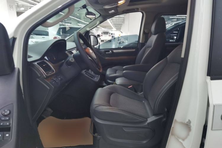 Used SAIC MAXUS G10 2018 PLUS 2.0T Automatic Elite Edition Interior 4