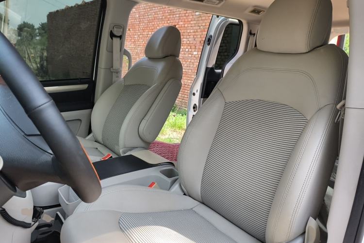 Used SAIC MAXUS G10 2018 PLUS 2.0T Automatic Elite Edition Left Front Seat
