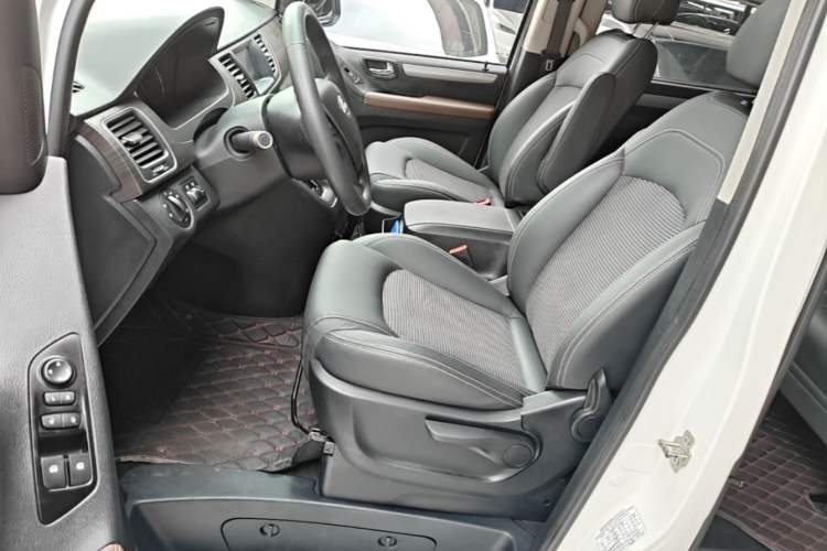 Used SAIC MAXUS G10 2018 PLUS 2.0T Automatic Elite Edition Left Front Seat