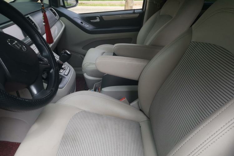 Used SAIC MAXUS G10 2018 PLUS 2.4L Manual Elite Edition Left Front Seat