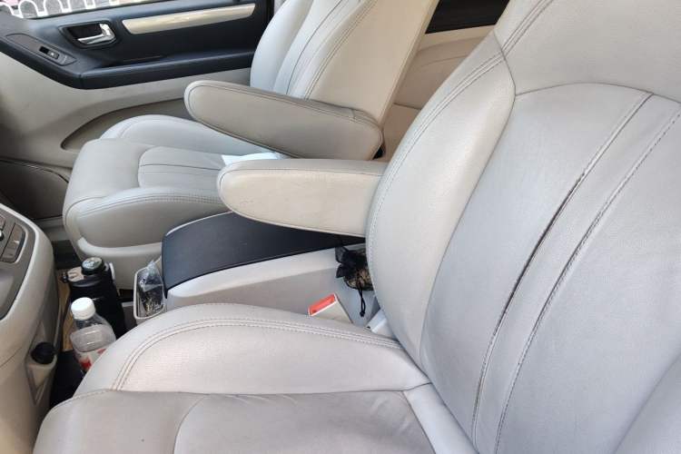 Used SAIC MAXUS G10 2018 PLUS 2.0T Automatic Luxury Executive Edition Left Front Seat
