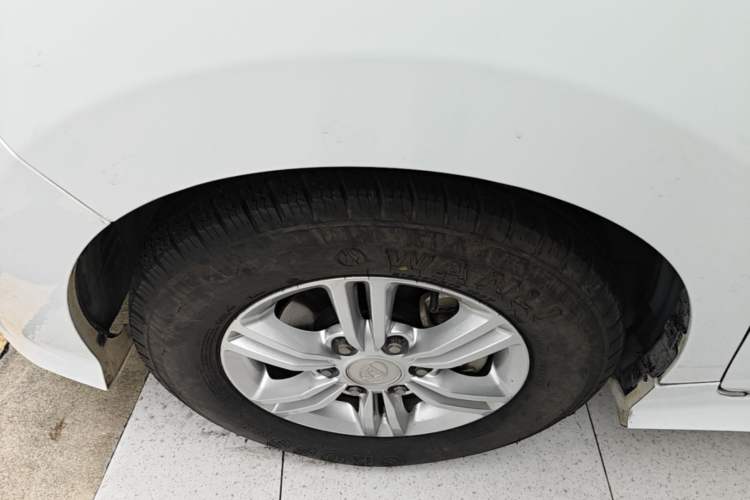 Used SAIC MAXUS G10 2018 PLUS 2.0T Automatic Elite Edition Left Front Wheel Hub