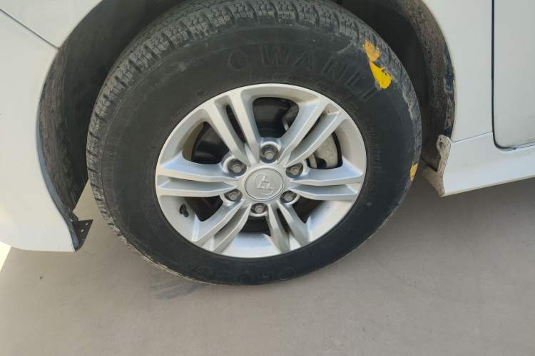 Used SAIC MAXUS G10 2018 PLUS 2.0T Automatic Smart Edition Left Front Wheel Hub