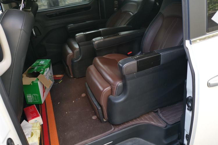 Used SAIC MAXUS G10 2018 PLUS 2.0T Automatic Flagship Edition Left Rear Seat