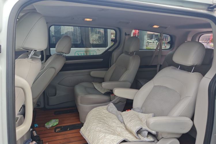 Used SAIC MAXUS G10 2018 PLUS 1.9T Manual Elite Edition Diesel Left Rear Seat