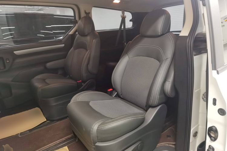 Used SAIC MAXUS G10 2018 PLUS 2.0T Automatic Elite Edition Left Rear Seat