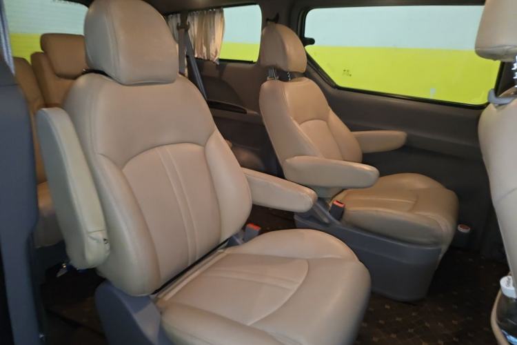 Used SAIC MAXUS G10 2018 PLUS 1.9T Manual Smart Edition Diesel Left Rear Seat