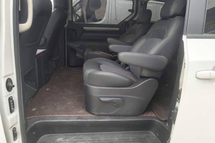 Used SAIC MAXUS G10 2018 PLUS 2.0T Automatic Elite Edition Left Rear Seat