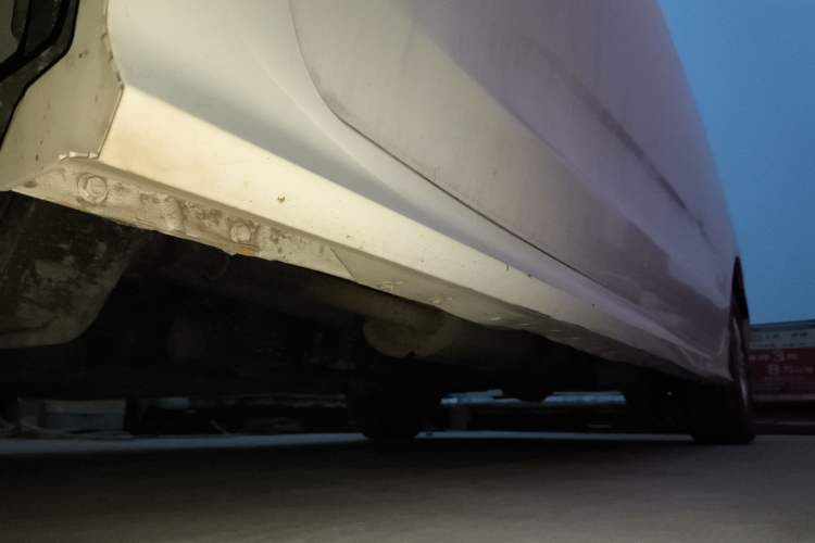 Used SAIC MAXUS G10 2018 PLUS 2.0T Automatic Elite Edition Left Side Sill