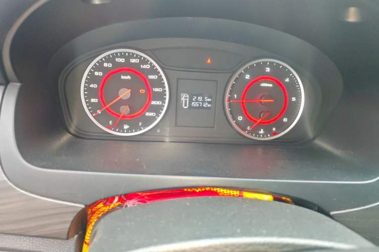 Used SAIC MAXUS G10 2018 PLUS 1.9T Manual Elite Edition Diesel Odometer Close Up