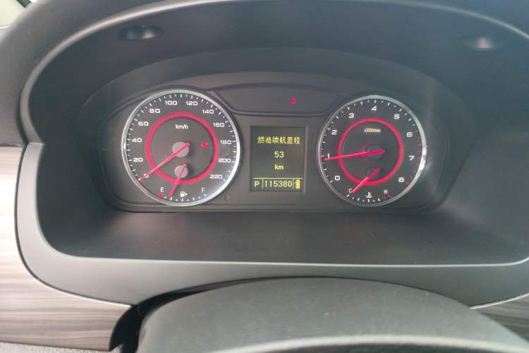 Used SAIC MAXUS G10 2018 PLUS 2.0T Automatic Smart Edition Odometer Close Up