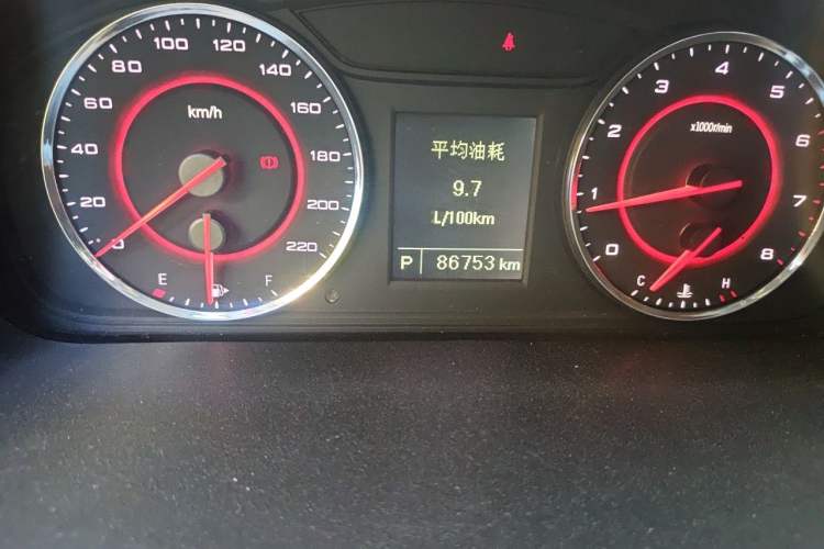 Used SAIC MAXUS G10 2018 PLUS 2.0T Automatic Executive Edition Odometer Close Up
