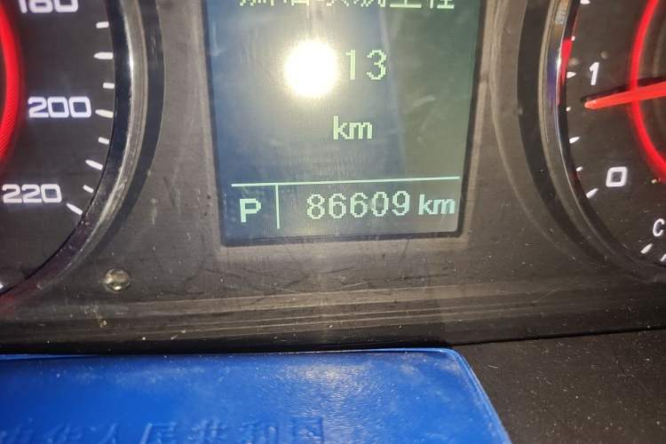 Used SAIC MAXUS G10 2018 PLUS 2.0T Automatic Smart Edition Odometer Close Up