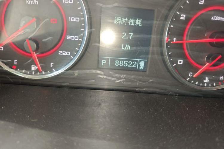 Used SAIC MAXUS G10 2018 PLUS 2.0T Automatic Elite Edition Odometer Close Up