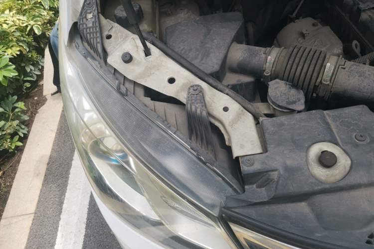 Used SAIC MAXUS G10 2018 PLUS 2.4L Manual Elite Edition Right Front Headlight