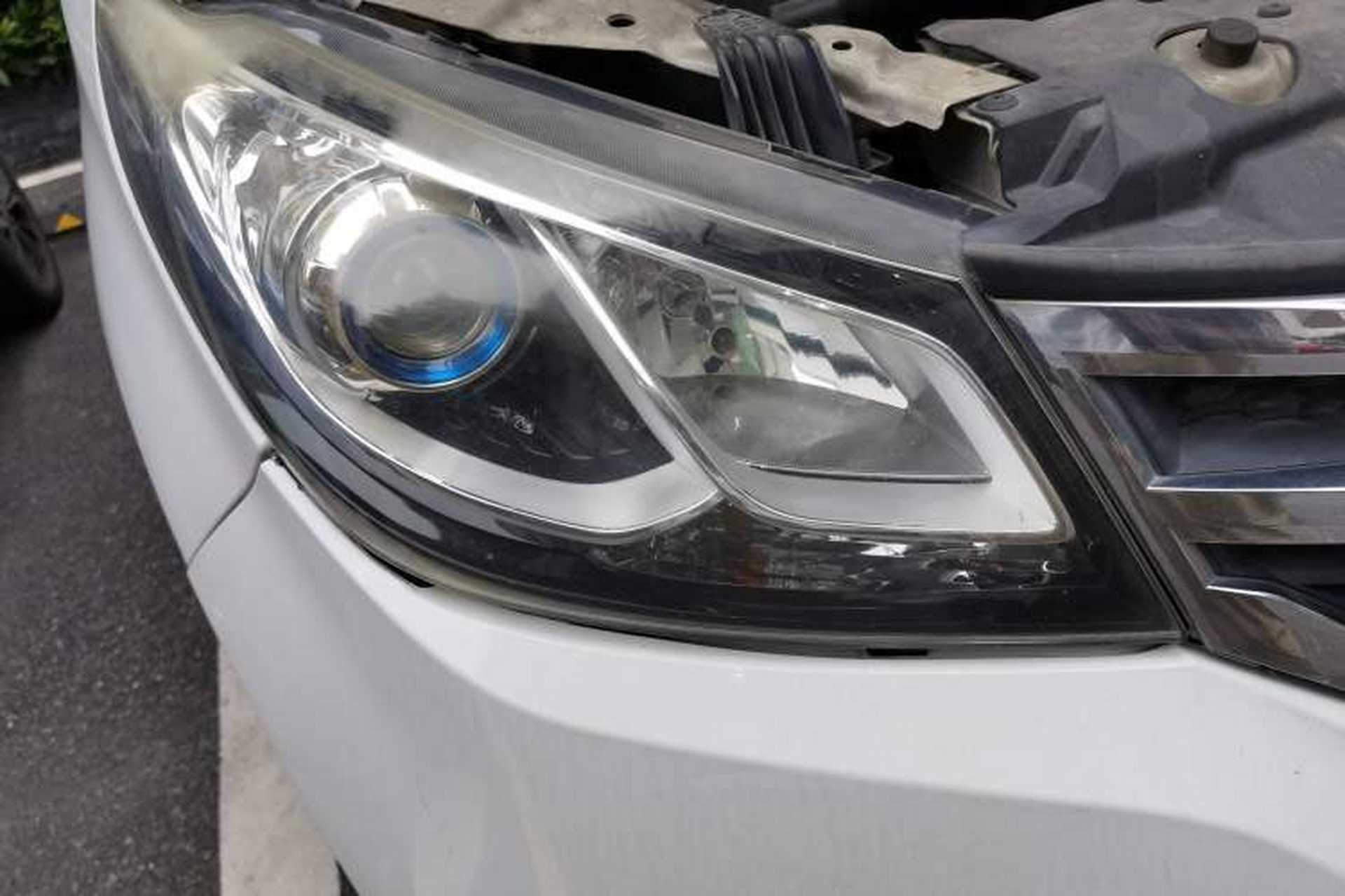 Used SAIC MAXUS G10 2018 PLUS 2.0T Automatic Luxury Edition Right Front Headlight