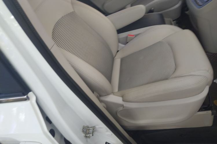 Used SAIC MAXUS G10 2018 PLUS 2.0T Automatic Smart Edition Right Front Seat