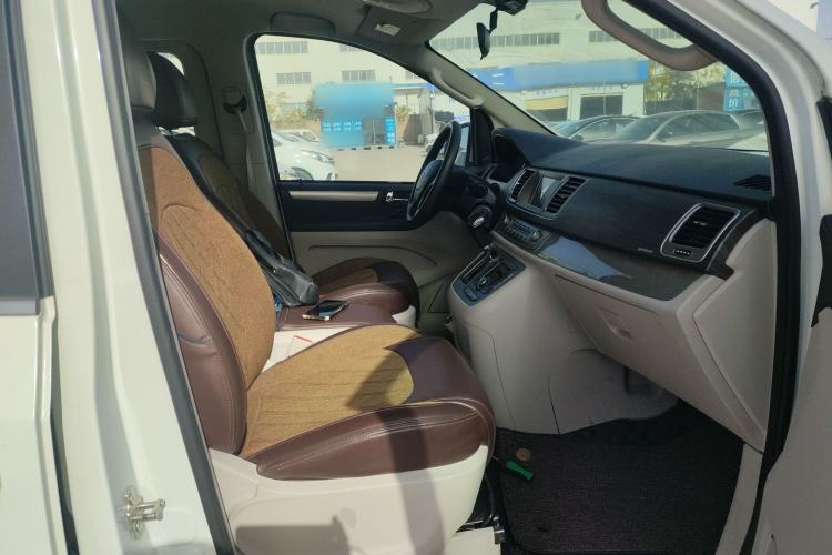Used SAIC MAXUS G10 2018 PLUS 2.0T Automatic Smart Edition Right Front Seat