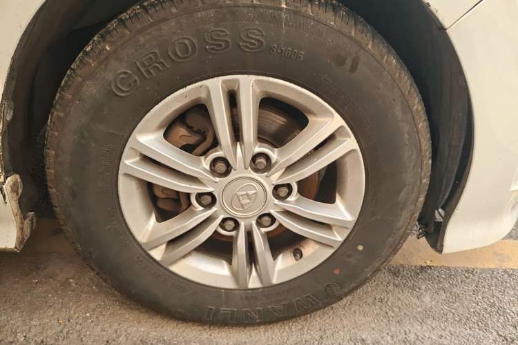 Used SAIC MAXUS G10 2018 PLUS 1.9T Manual Elite Edition Diesel Right Front Wheel Hub