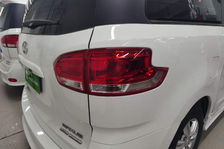 Used SAIC MAXUS G10 2018 PLUS 2.0T Automatic Elite Edition Right Rear Taillight