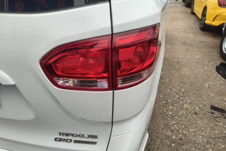 Used SAIC MAXUS G10 2018 PLUS 2.0T Automatic Elite Edition Right Rear Taillight