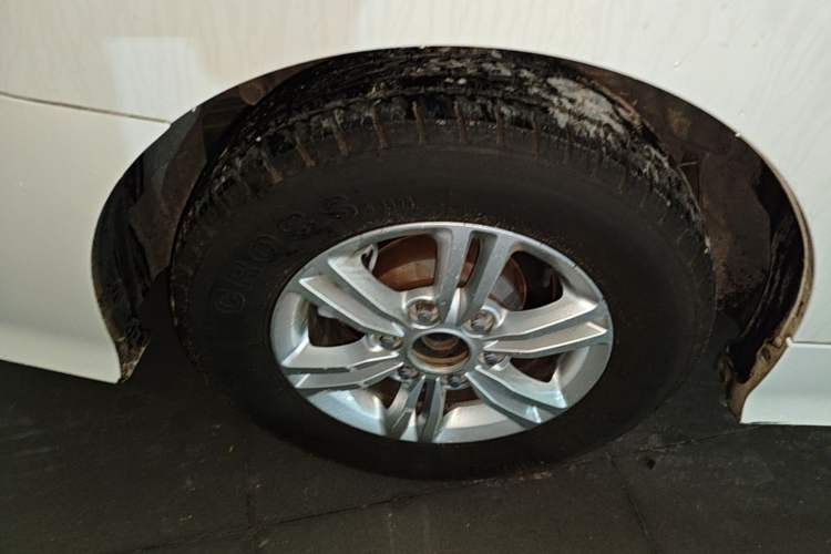 Used SAIC MAXUS G10 2018 PLUS 2.0T Automatic Smart Edition Right Rear Wheel Hub