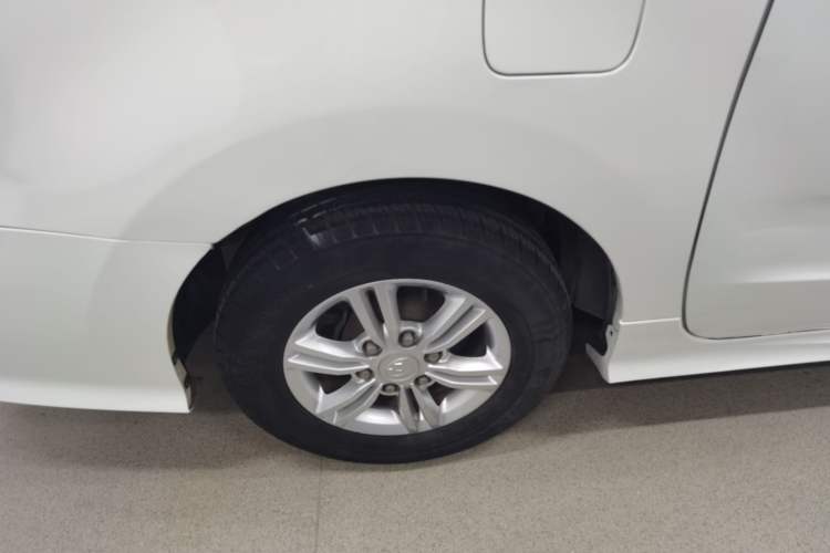 Used SAIC MAXUS G10 2018 PLUS 2.0T Automatic Elite Edition Right Rear Wheel Hub