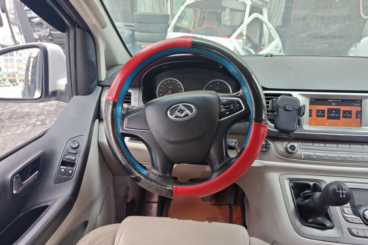 Used SAIC MAXUS G10 2018 PLUS 1.9T Manual Elite Edition Diesel Steering Wheel