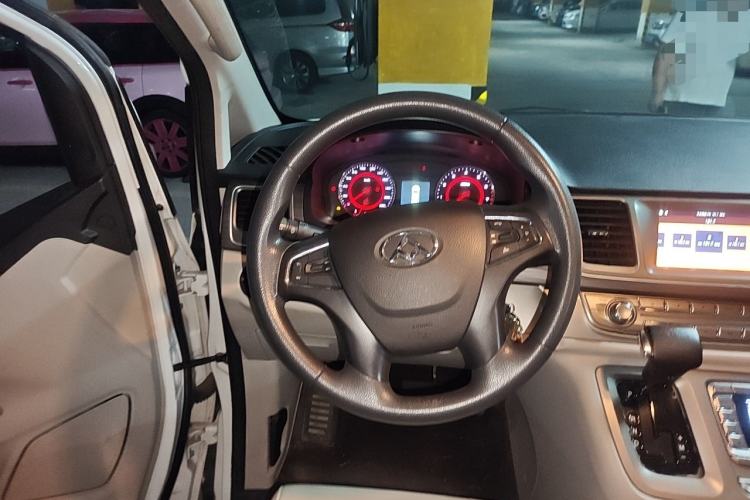 Used SAIC MAXUS G10 2018 PLUS 2.0T Automatic Smart Edition Steering Wheel