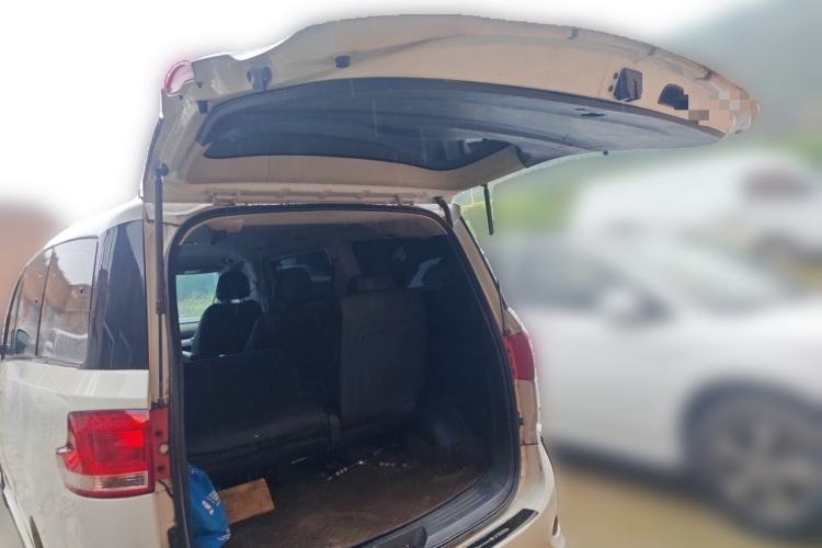 Used SAIC MAXUS G10 2018 PLUS 1.9T Manual Elite Edition Diesel Trunk