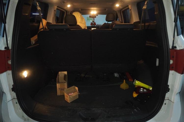 Used SAIC MAXUS G10 2018 PLUS 2.0T Automatic Elite Edition Trunk