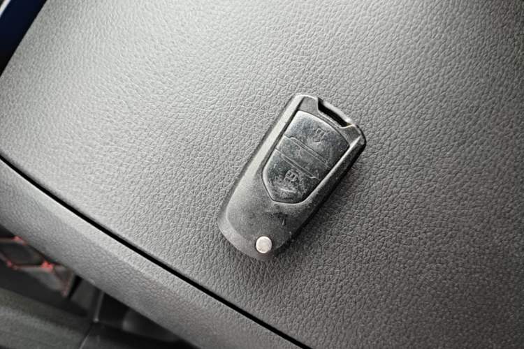 Used SAIC MAXUS G10 2018 PLUS 2.0T Automatic Elite Edition Vehicle Key