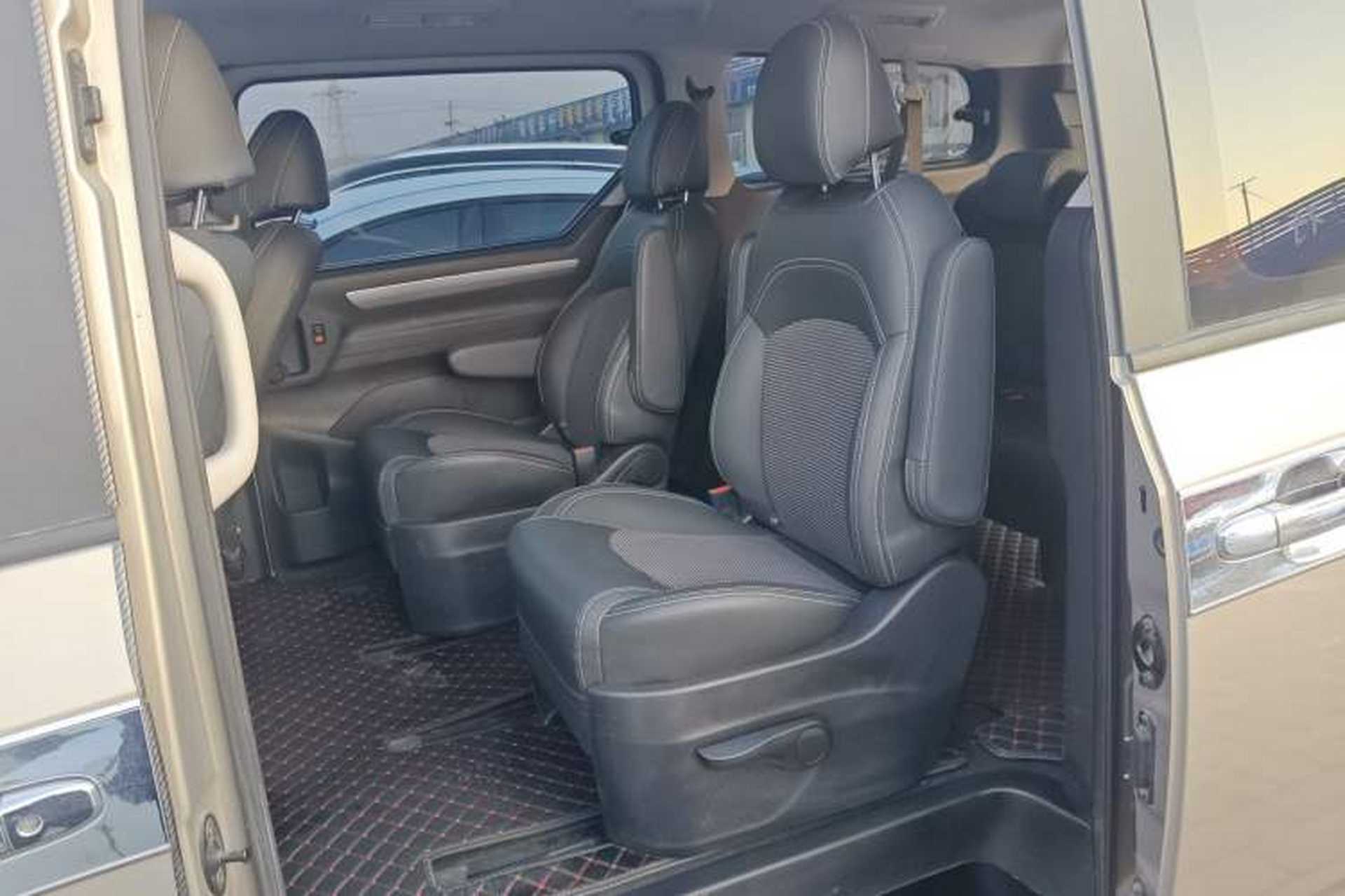 Used SAIC MAXUS G10 2018 PLUS 2.0T Automatic Elite Edition Interior 4