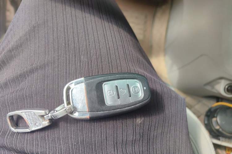 Used SAIC MAXUS G10 2018 PLUS 2.0T Automatic Elite Edition Vehicle Key