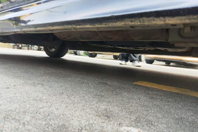 Used SAIC MAXUS G10 2019 Facelift PLUS 2.0T Automatic Elite Edition China VI Chassis Rear Left