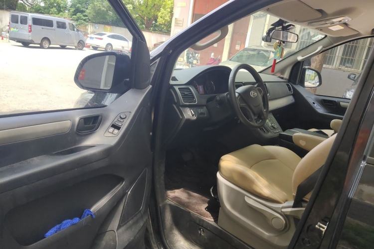 Used SAIC MAXUS G10 2019 Facelift PLUS 2.0T Automatic Smart Edition China VI Standard Driver Seat