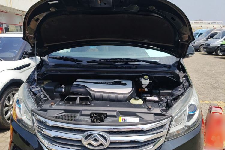Used SAIC MAXUS G10 2019 PLUS 2.0T Automatic Elite Edition China VI Standard Engine Bay