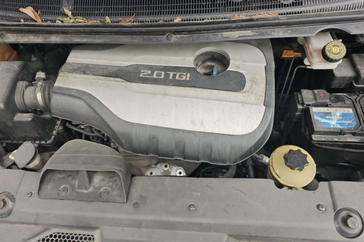 Used SAIC MAXUS G10 2019 PLUS 2.0T Automatic Elite Edition China VI Standard Engine Bay