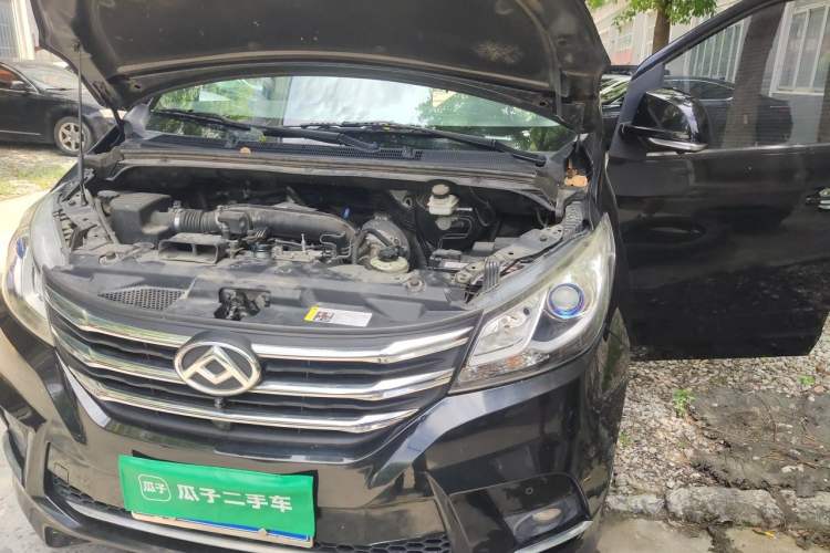 Used SAIC MAXUS G10 2019 Facelift PLUS 2.0T Automatic Smart Edition China VI Standard Engine Bay Left