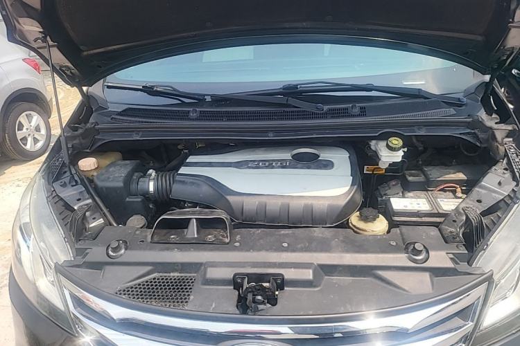 Used SAIC MAXUS G10 2019 PLUS 2.0T Automatic Elite Edition China VI Standard Engine Bay