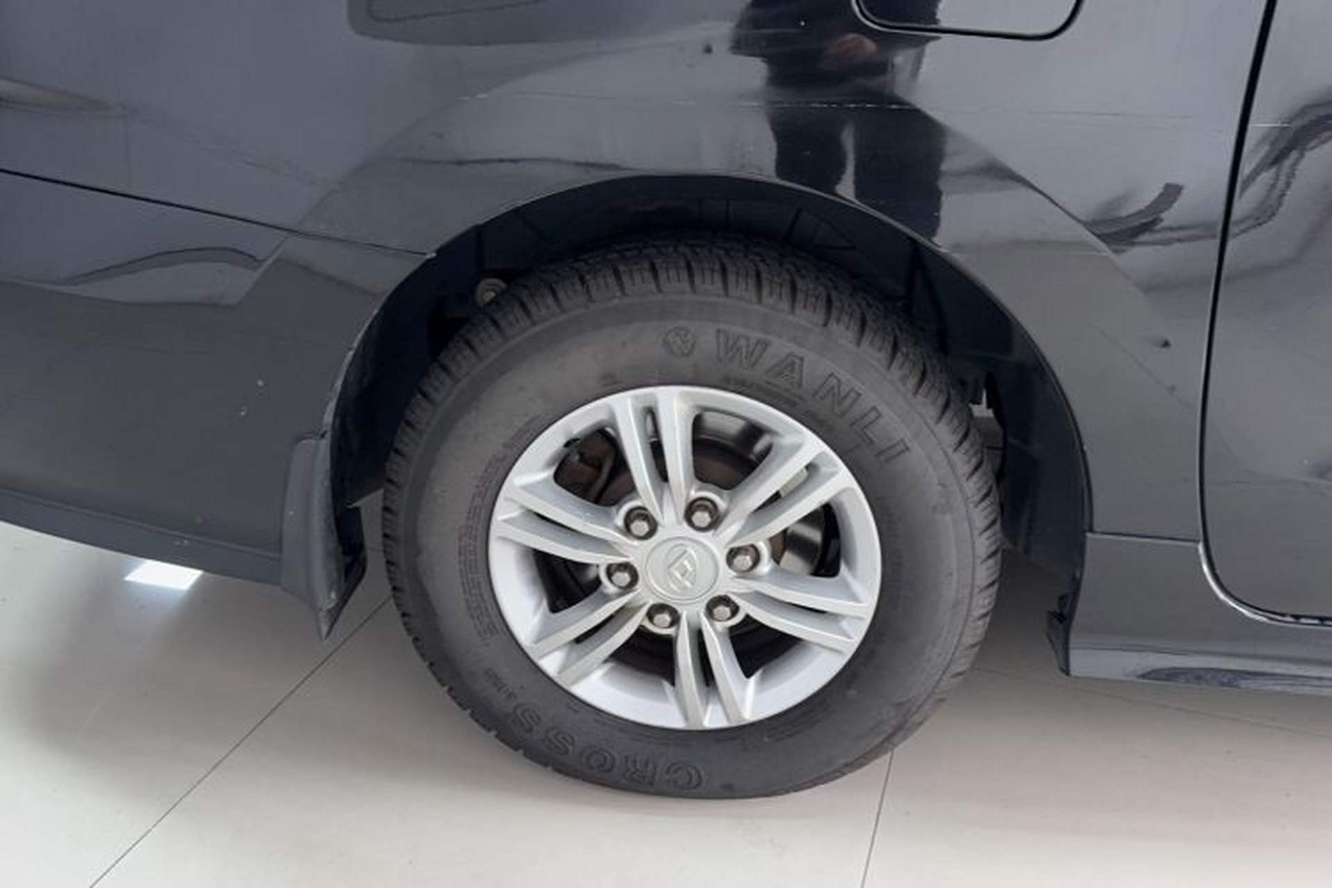Used SAIC MAXUS G10 2019 Facelift PLUS 2.0T Automatic Elite Edition China VI Exterior 8
