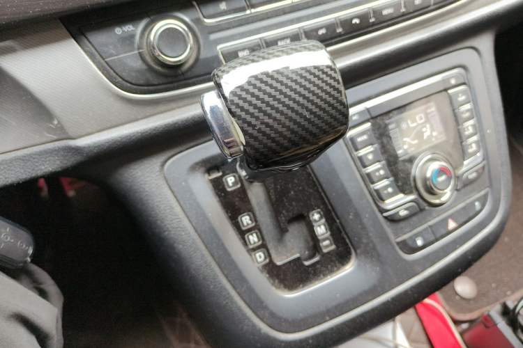 Used SAIC MAXUS G10  Gear Lever