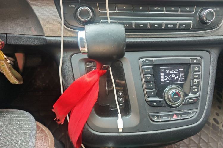 Used SAIC MAXUS G10 2019 PLUS 2.0T Automatic Elite Edition China VI Standard Gear Lever