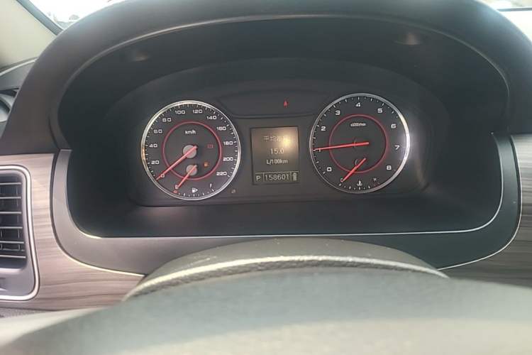 Used SAIC MAXUS G10 2019 PLUS 2.0T Automatic Elite Edition China VI Standard Instrument Cluster
