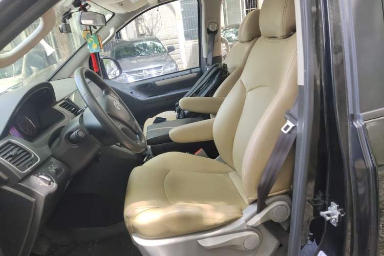 Used SAIC MAXUS G10 2019 Facelift PLUS 2.0T Automatic Smart Edition China VI Standard Left Front Seat